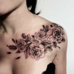 Tatouage épaule, tatouage poitrine ,Juan Emilio, tatouage Floral, tatouage femme, tatouage féminin, Excess tattoo